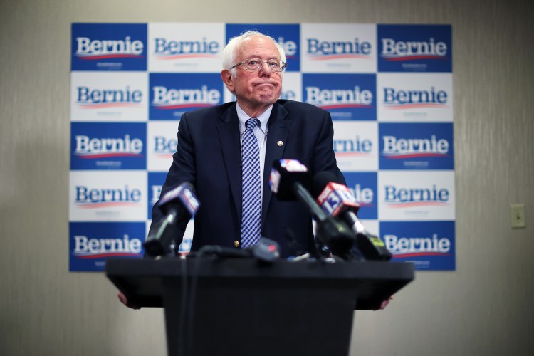 Image: Presidential Candidate Bernie Sanders Campaigns Across U.S. Ahead Of Super Tuesday